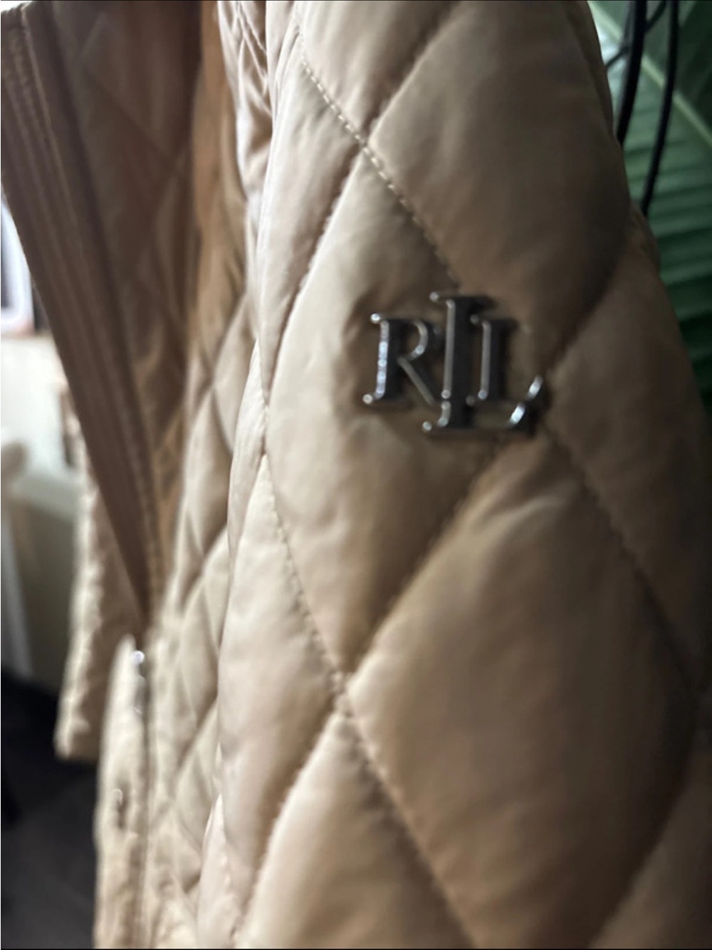 Ralph Lauren Diamond Quilted Beige Jacket with Faux Sherpa Collar petite small - Picture 5 of 8